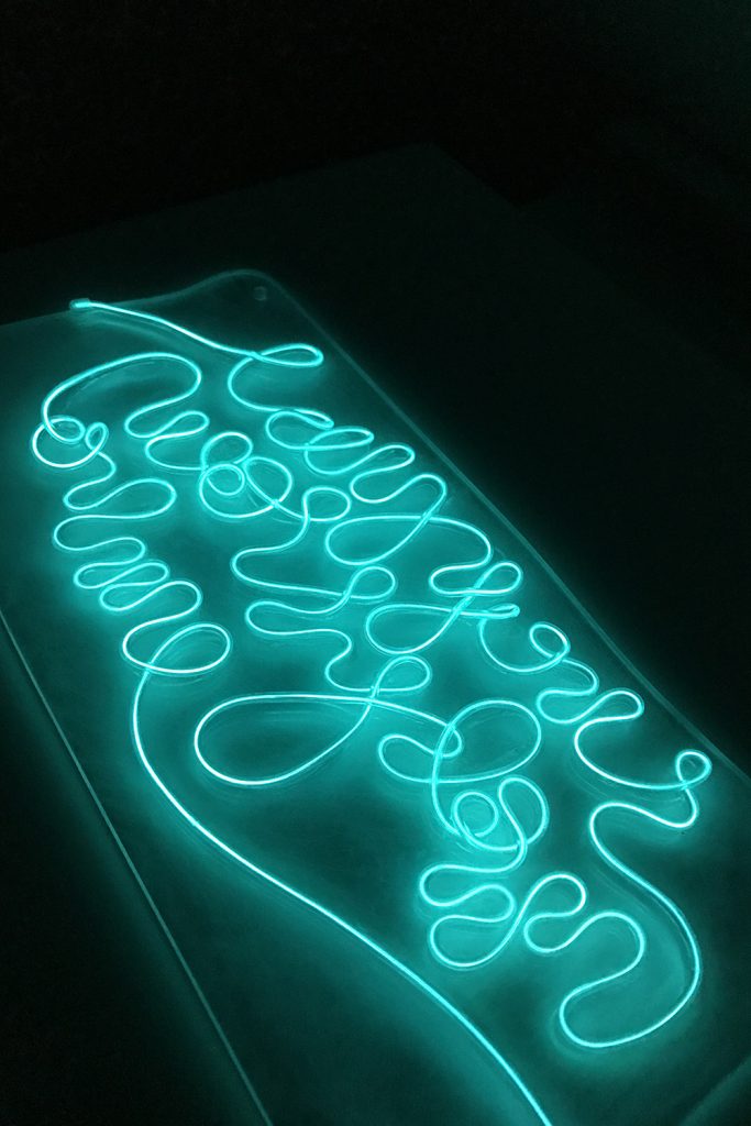 custom made lettering voor neon verlichting