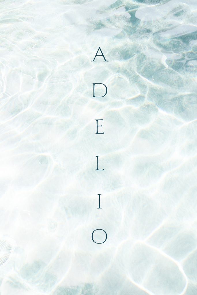 Modieus letterlogo voor Adelio parfum
